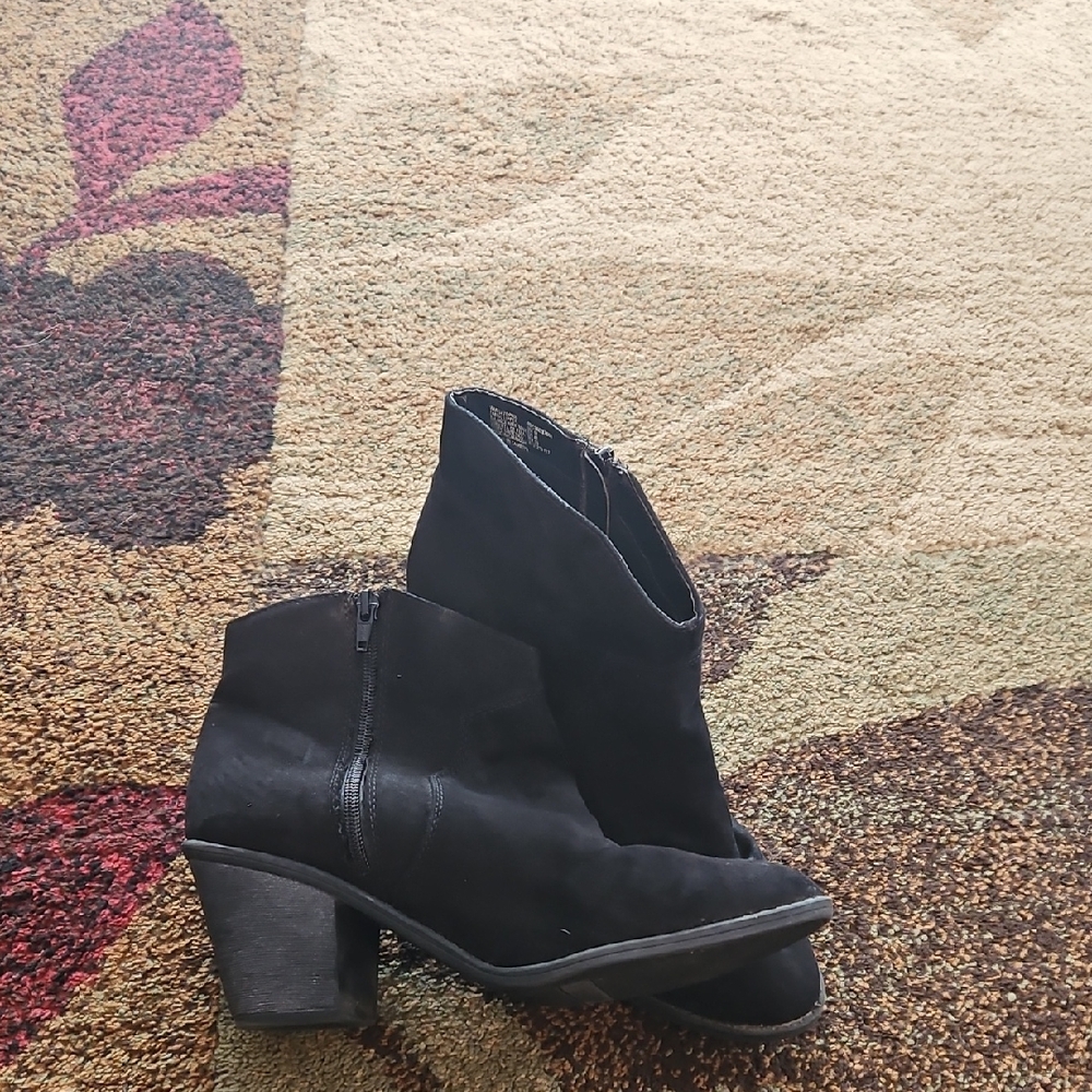 Faded Glory, Women's Black Ankle Boots, size 11